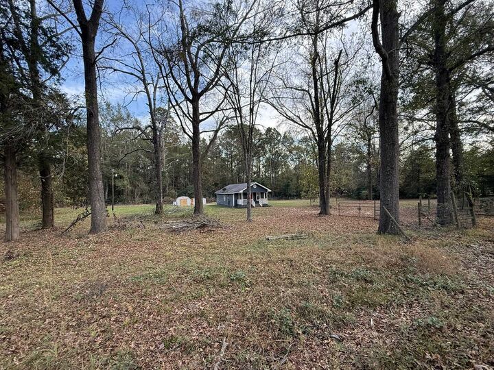 Property Photo:  5611 Aspen Trl  TX 75644 