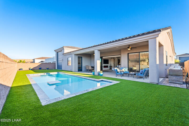 Property Photo: 1596 E Cedar Dr AZ 86404