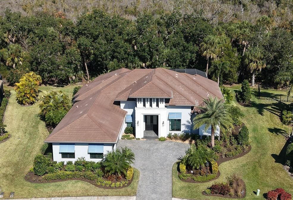 Property Photo: 9224 Starry Night Avenue FL 34241