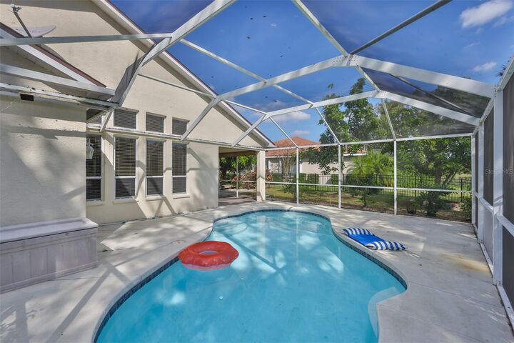 Property Photo:  1505 Ventana Drive  FL 33573 