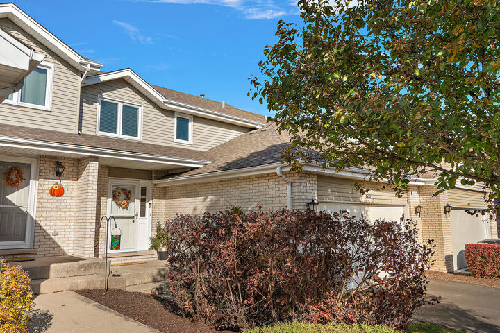 Property Photo:  9432 Quail Trail  IL 60487 