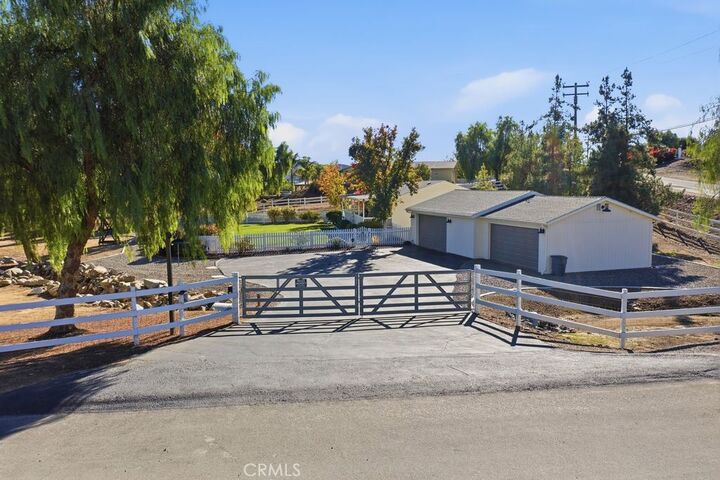 Property Photo:  24765 Las Flores Drive  CA 92587 