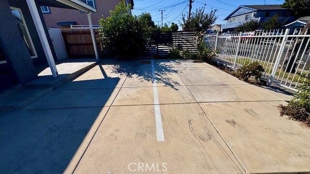 Property Photo: 1026 W 108th CA 90044