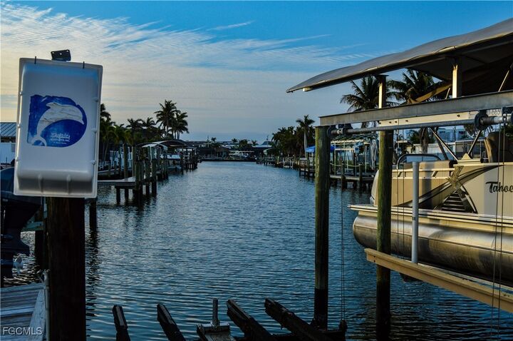 Property Photo:  220 Albatross Street  FL 33931 