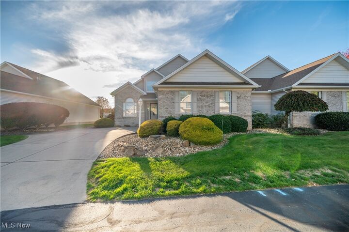 Property Photo: 8550 Ivy Hills Drive 15 OH 44514