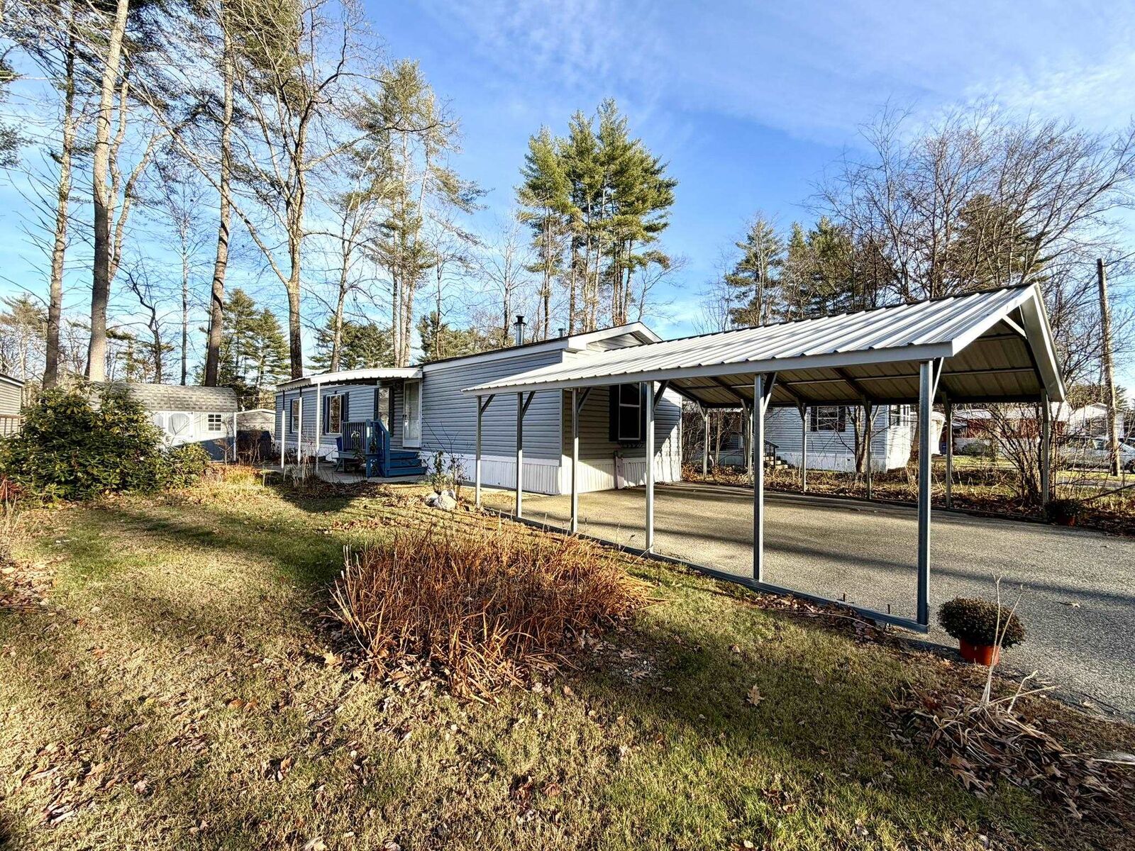 Property Photo: 17 Blue Jay Court NH 03431