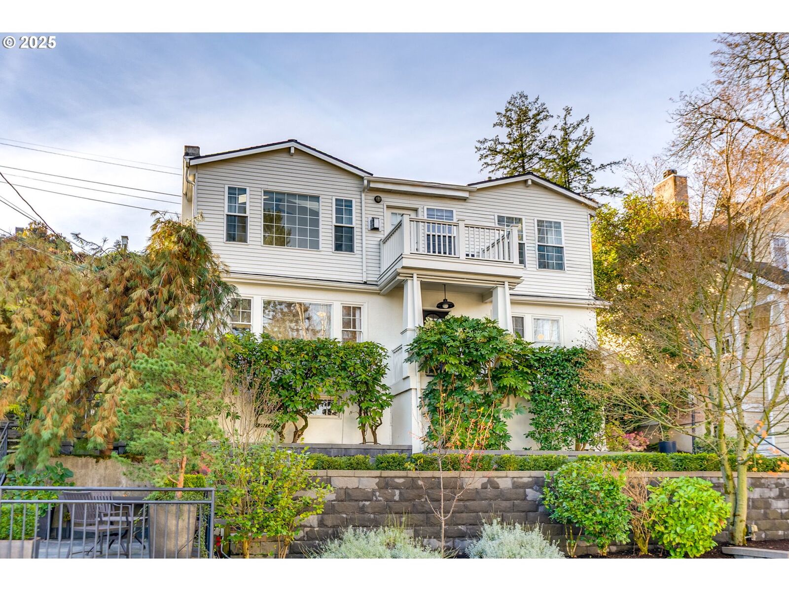 Property Photo:  1696 SW Montgomery Dr  OR 97201 