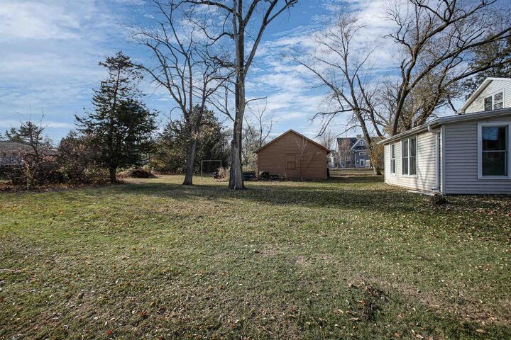 Property Photo:  224 E Scott Street  WI 54963-1769 