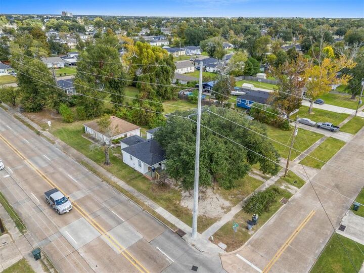Property Photo:  1101 Oklahoma Street  LA 70607 