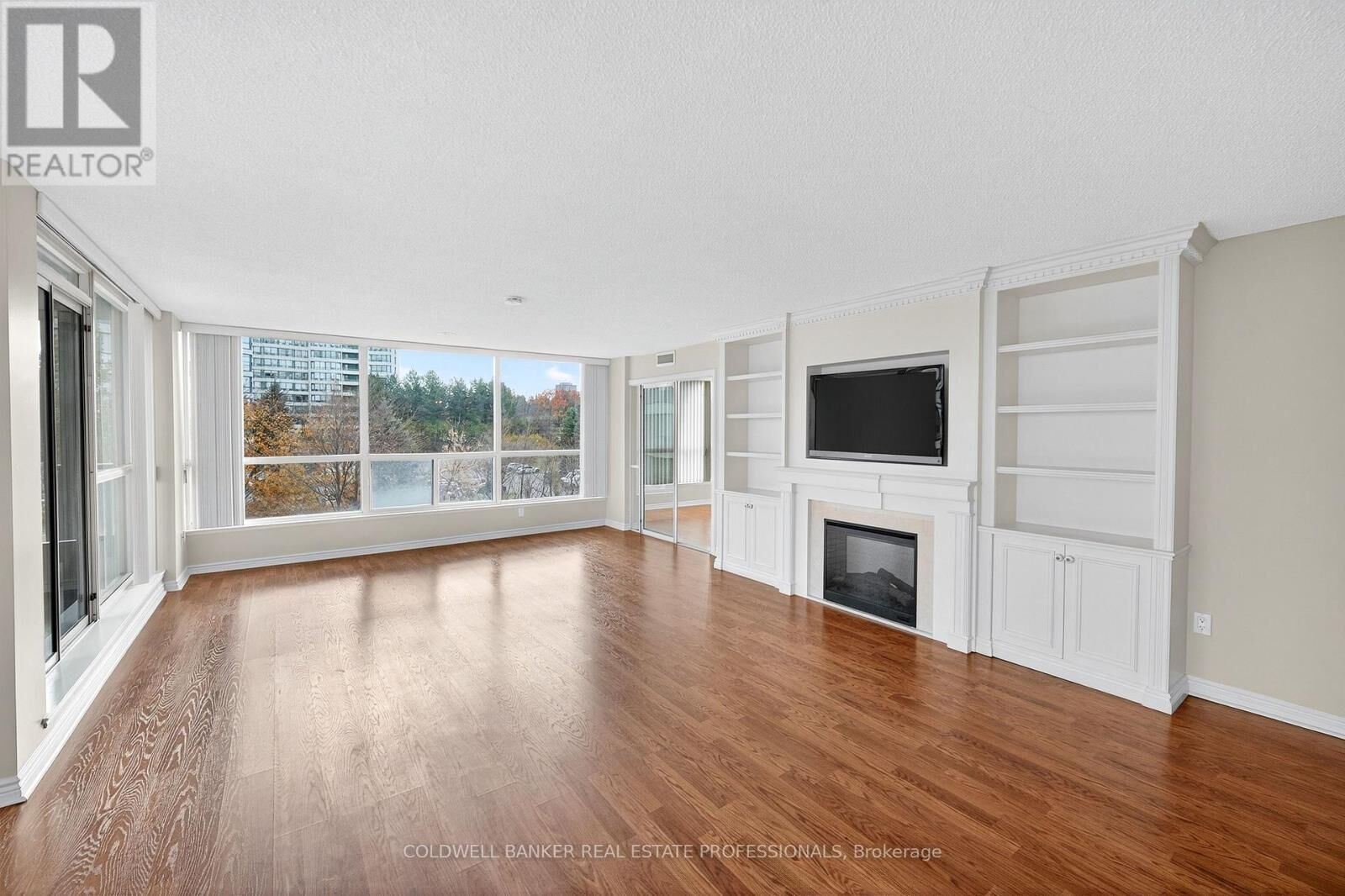 Property Photo:  1 Clark Avenue West 503  ON L4J 7Y6 