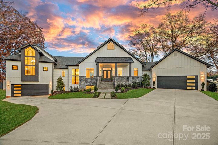 Property Photo: 21528 Norman Shores Drive NC 28031