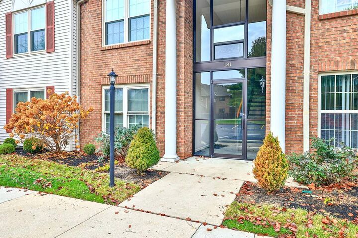 Property Photo:  181 Palisades Point  OH 45238 