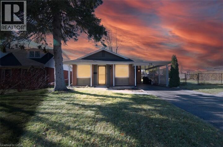 Photo de la propriété: 73 Larkspur Crescent ON N2M 4W8