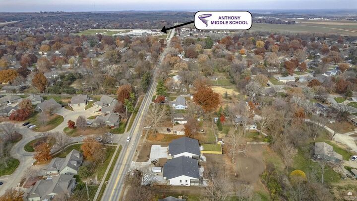 Property Photo: 2022 Browning Avenue KS 66502