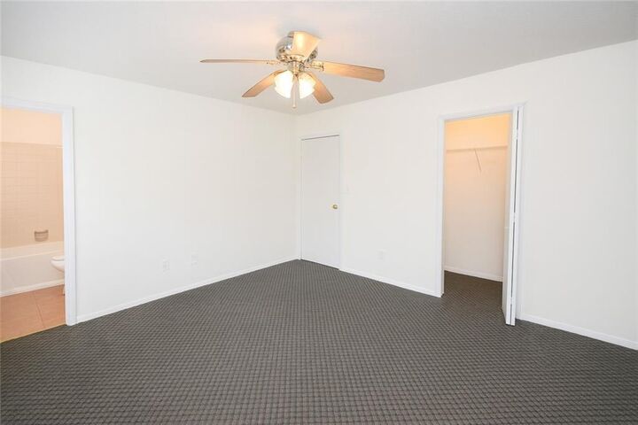 Property Photo:  5328 Ridge Forest Drive  GA 30083 