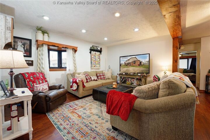 Property Photo:  2617 Dunbar Avenue  WV 25064 