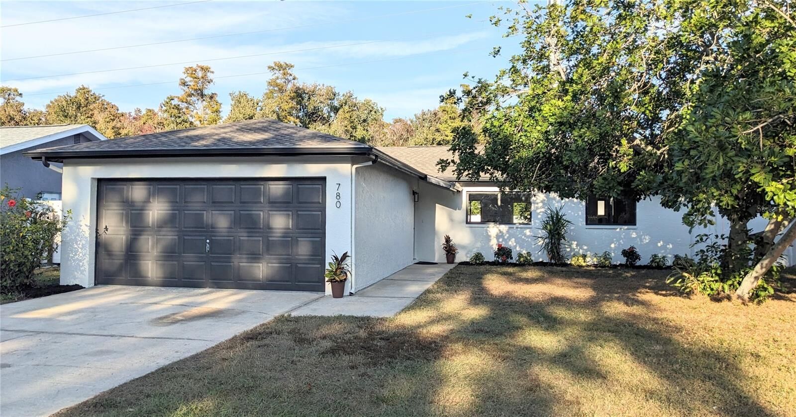 Property Photo:  780 Green Valley Road  FL 34683 