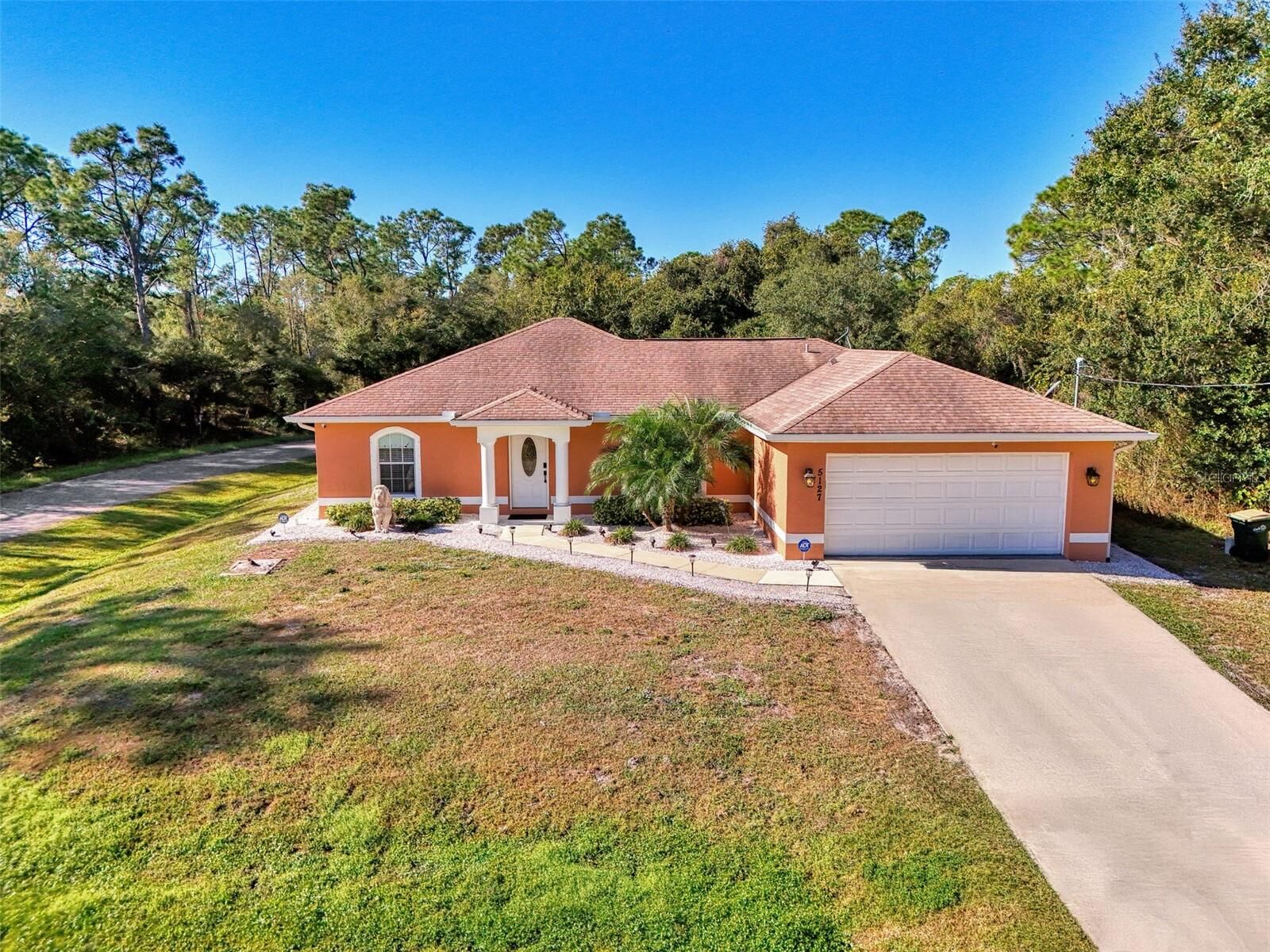 Property Photo: 5127 Gailbreath Road FL 34291