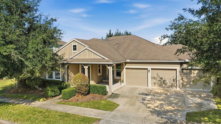 Property Photo: 10400 Woodward Winds Drive FL 32827