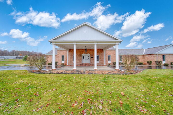 Property Photo:  1111 N Lake Pleasant Road  MI 49242 