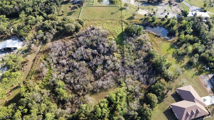 Property Photo:  9750 Quail Hollow Road  FL 33917 