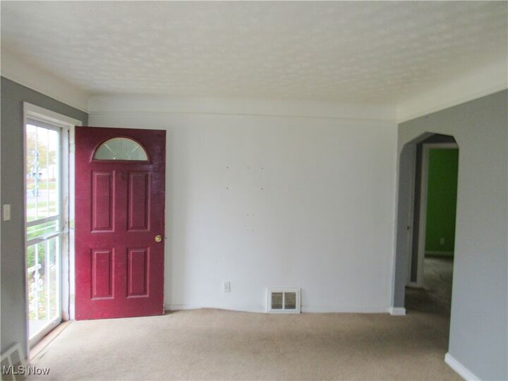 Property Photo:  21102 Raymond Street  OH 44137 