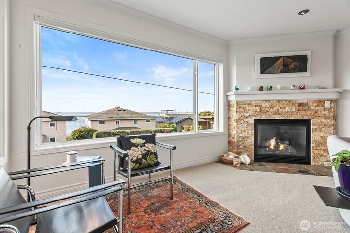 Property Photo: 929 11th Street 202 WA 98225