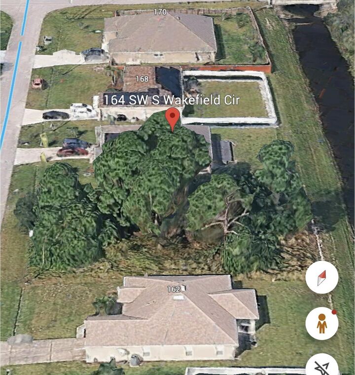 Property Photo:  164 SW Wakefield Circle  FL 34953 