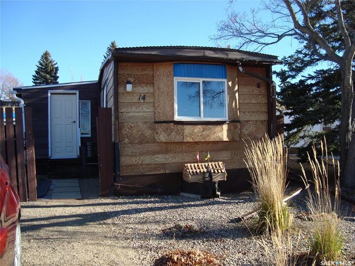 701 11th Avenue NW 14  Swift Current SK S9H 4M5 photo