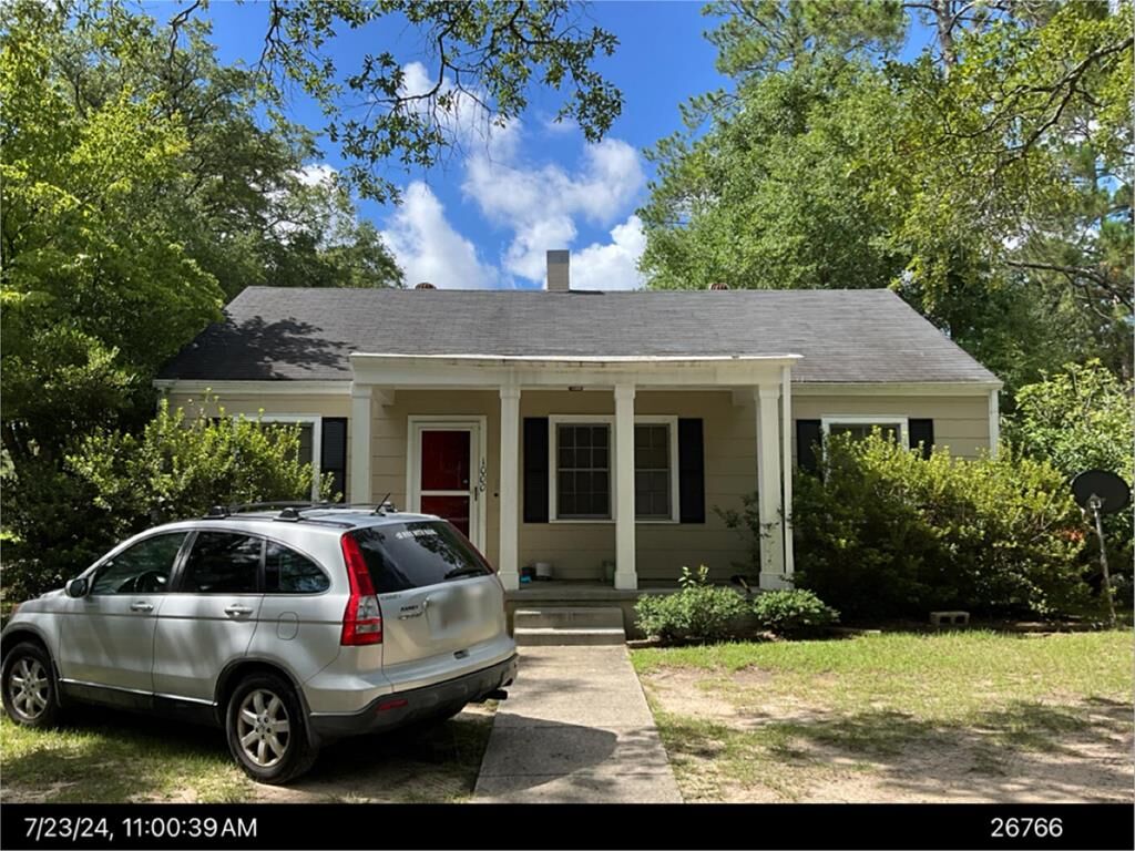 Property Photo: 1000 Tenth Ave GA 31701