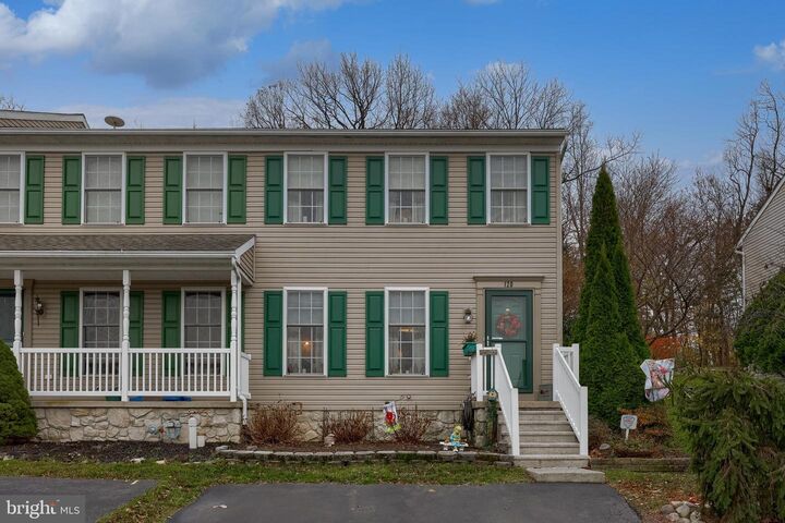 120 Acorn Lane  Mountville PA 17554 photo
