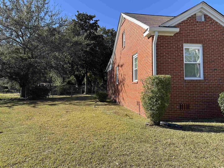 Property Photo:  609 North Fraser St.  SC 29440 