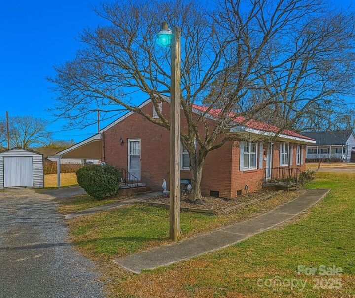 Property Photo:  100 Carolina Circle  NC 28092 