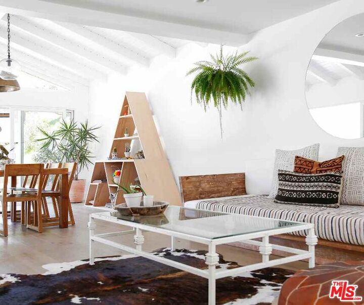 Property Photo: 30606 La Sonora Dr CA 90265