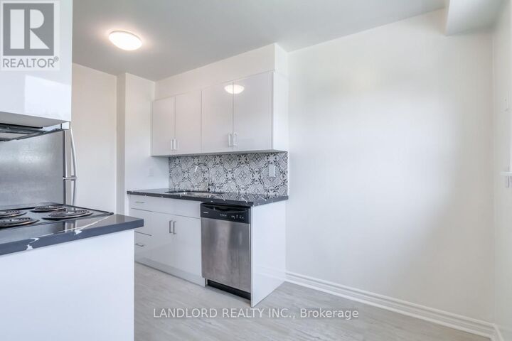 Property Photo:  2830 Midland Avenue 1  ON M1S 1S4 