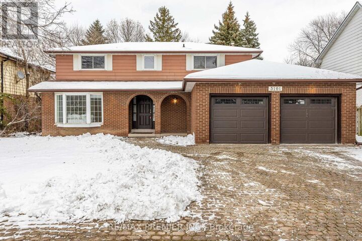 Property Photo:  3161 Bayview Avenue  ON M2K 1G2 