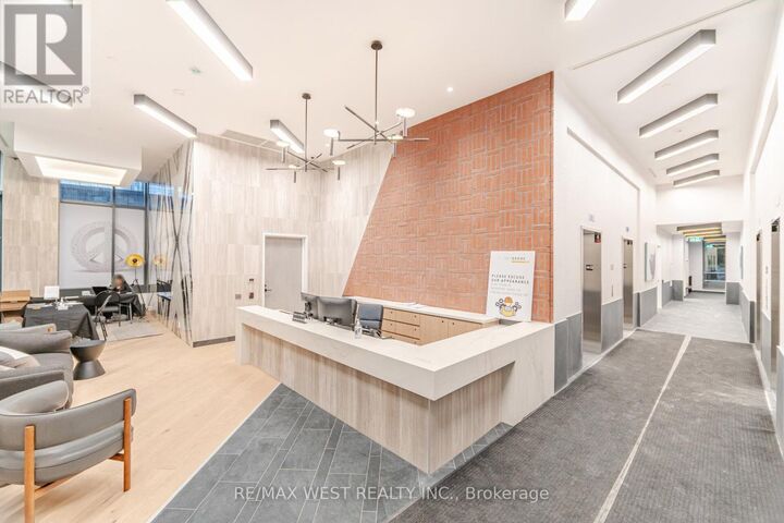 Property Photo:  35 Parliament Street 523  ON M5A 0Z5 