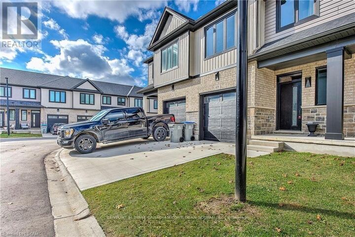 Property Photo: 601 Lions Park Drive 69 ON N0L 1W0