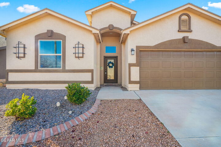 Property Photo:  6613 Flores Lane  TX 79932 