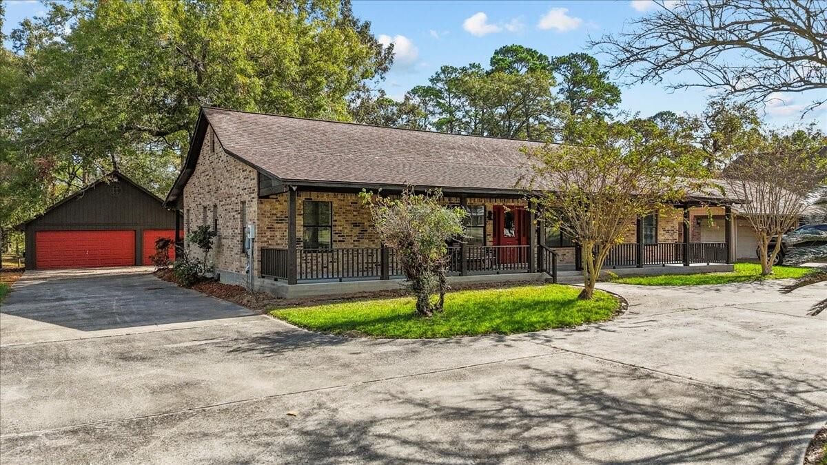 Property Photo:  6214 Bayou Boulevard  TX 77521 