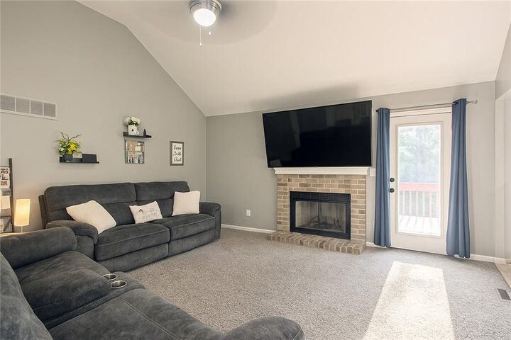 Property Photo:  2021 8th Street  MO 64015 