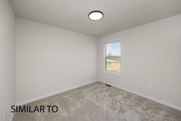 Property Photo:  1212 Featherstone Avenue NE  IA 50035 