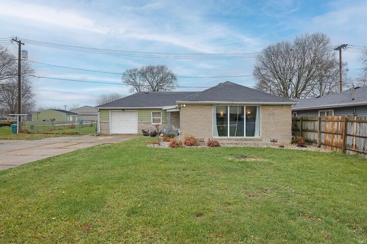 Property Photo:  617 S Byrkit Street  IN 46544-3007 