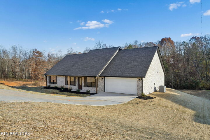 Property Photo: 370 Flora Drive TN 37771