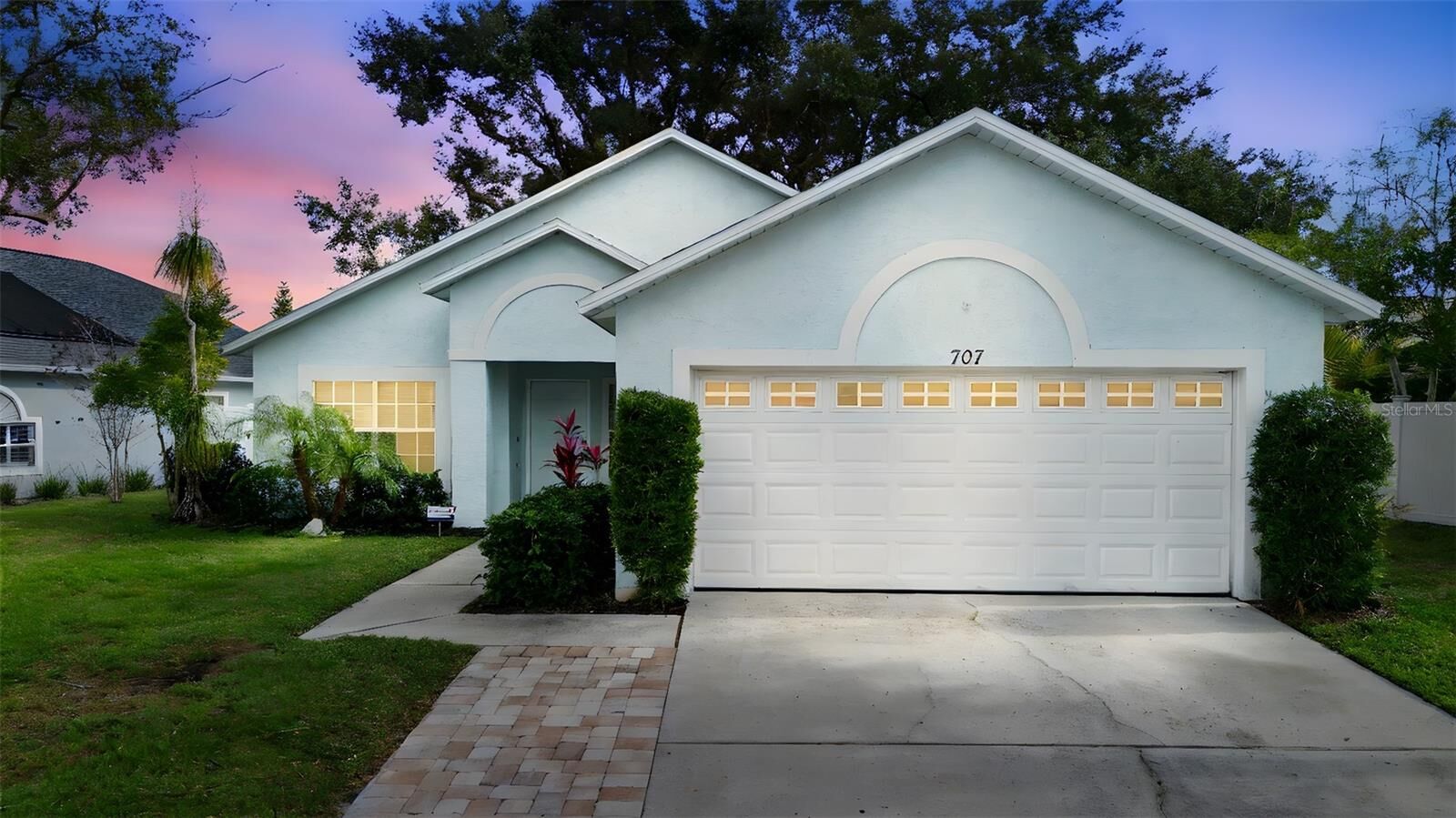 Property Photo: 707 Brightview Drive FL 32746