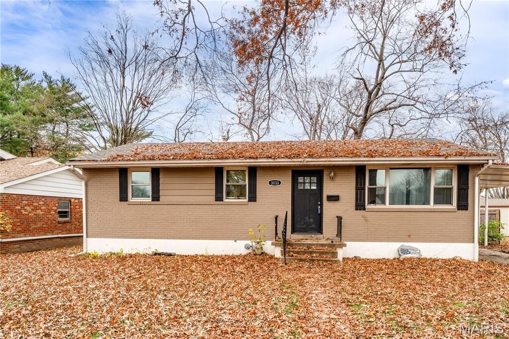 Property Photo:  3133 Davis Ave Avenue  IL 62040 