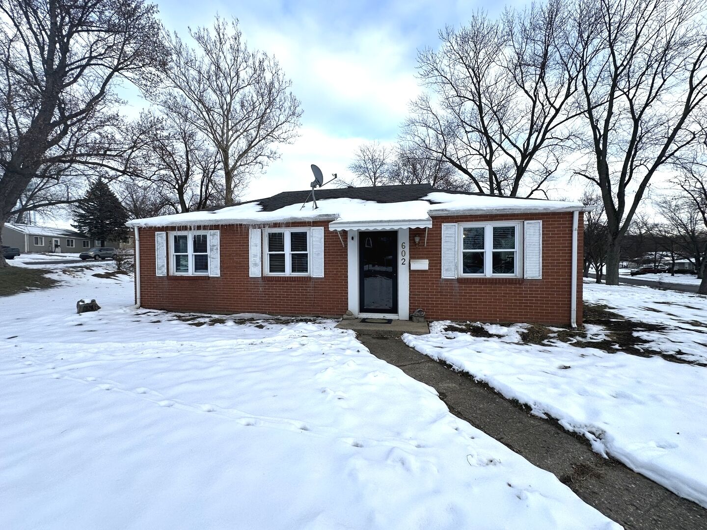 Property Photo: 602 Sangamon Road IL 61554