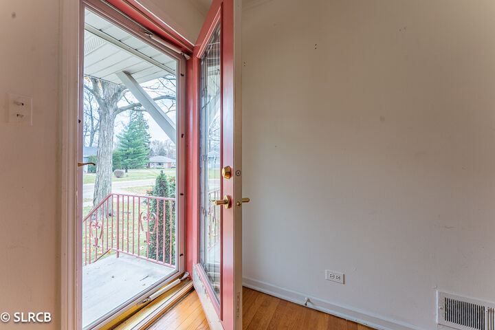 Property Photo:  266 Columbia Avenue  IL 60016 