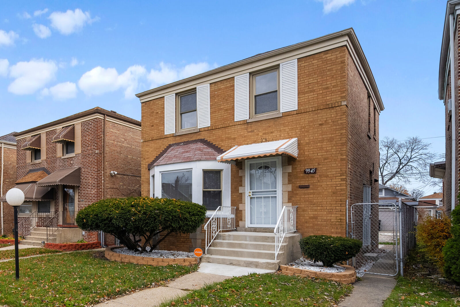 Property Photo: 9945 S Sangamon Street IL 60643