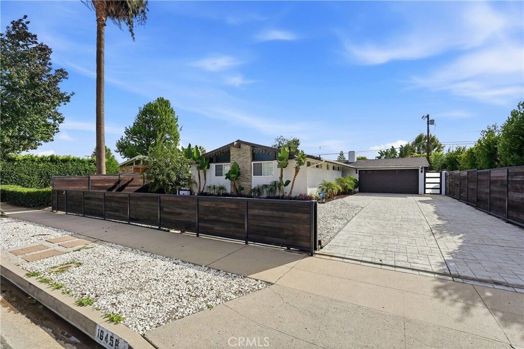 Property Photo:  16456 Kingsbury  CA 91344 